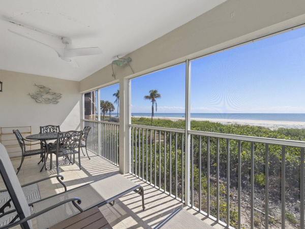 Sanibel Beachfront Vacation Condo with Three Bedrooms